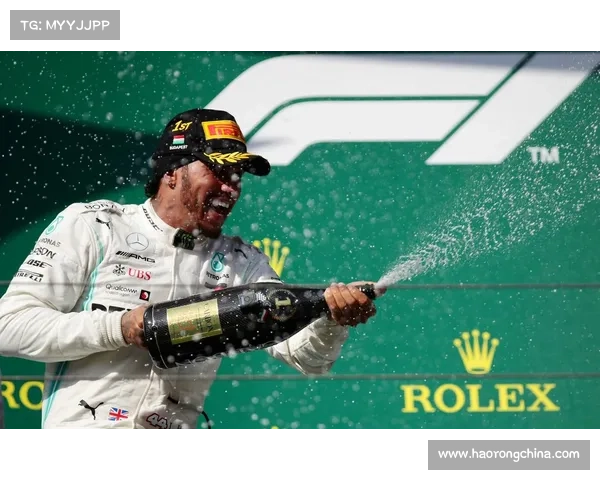 2018F1赛事(2018年F1赛事汉密尔顿维特尔巅峰对决荣耀时刻) 2018F1赛事(2018年F1赛事汉密尔顿维特尔巅峰对决荣耀时刻)